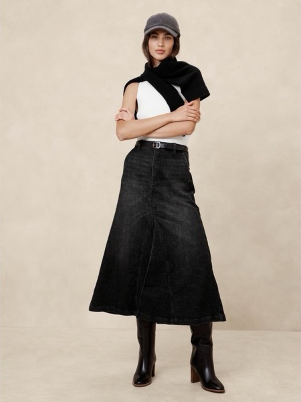 Banana Republic Factory Denim Center Split Maxi Skirt Black Wash Jean – Size 8